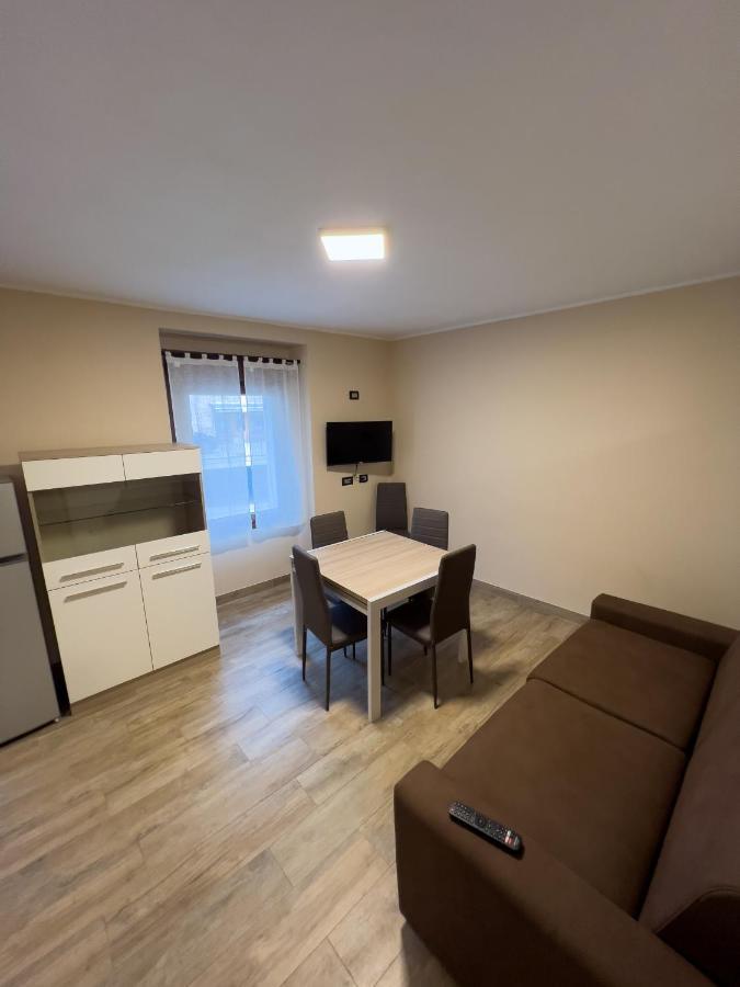 El Rocol Aparthotel Vezza d'Oglio Ngoại thất bức ảnh