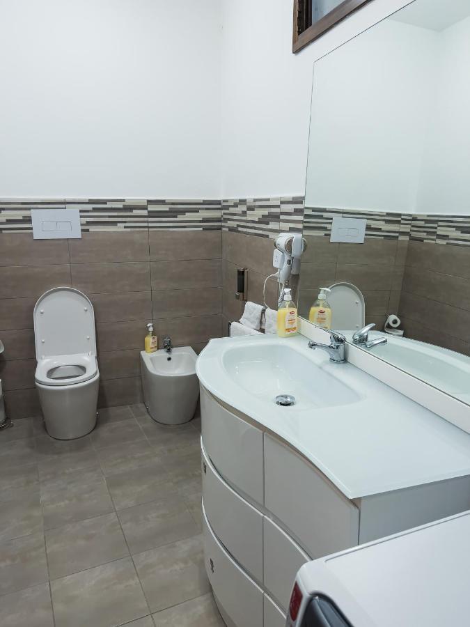 El Rocol Aparthotel Vezza d'Oglio Ngoại thất bức ảnh